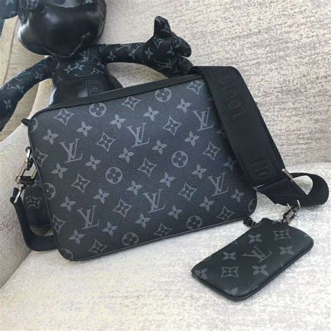 louis vuitton handbags for mens|Louis Vuitton handbag for man.